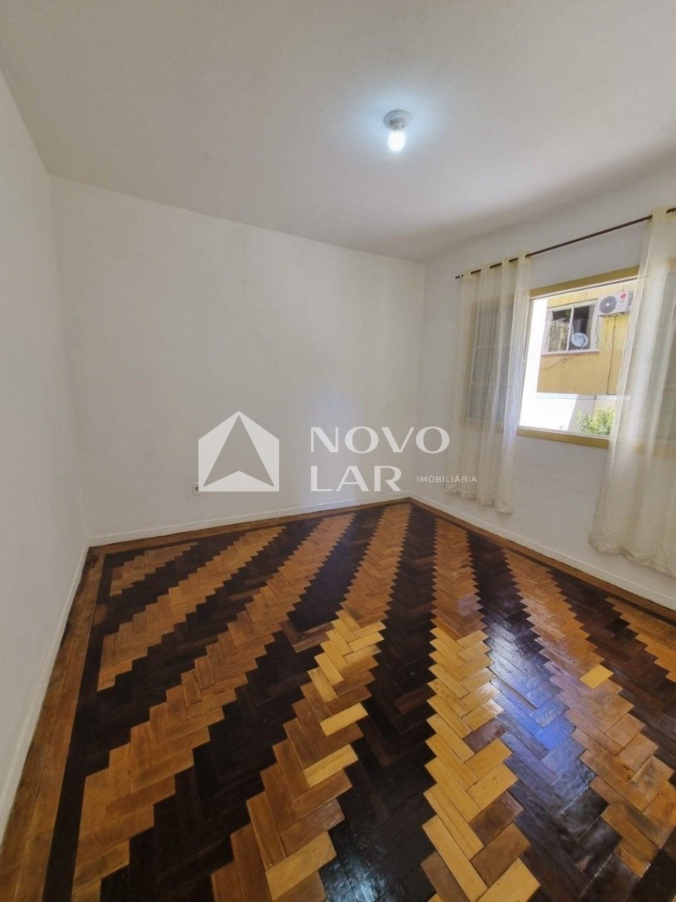 Apartamento de 1 dorm. e 46m² à venda em Porto Alegre - Bairro Santa Cecília. - Geniale Imóveis