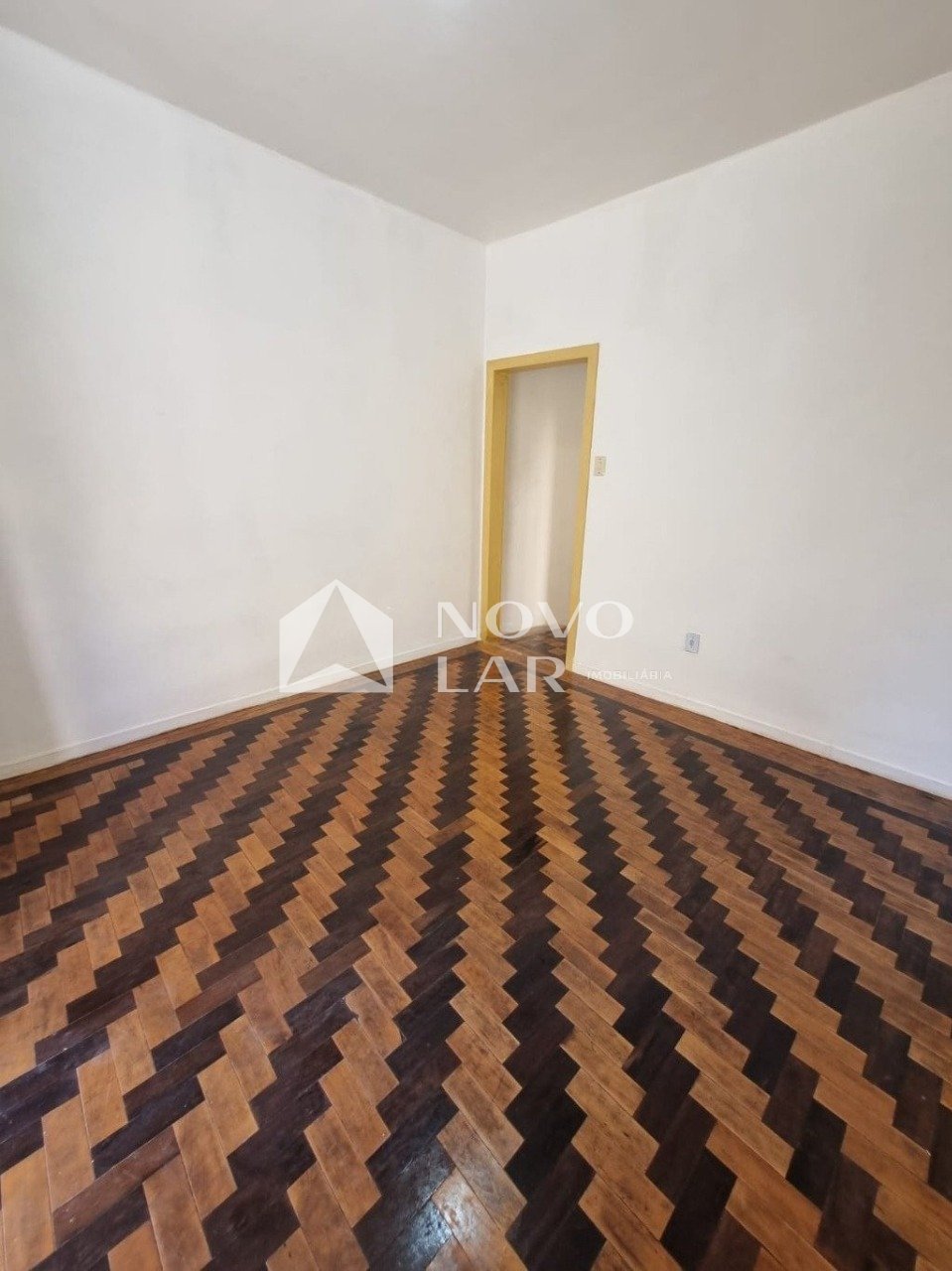 Apartamento de 1 dorm. e 46m² à venda em Porto Alegre - Bairro Santa Cecília. - Geniale Imóveis