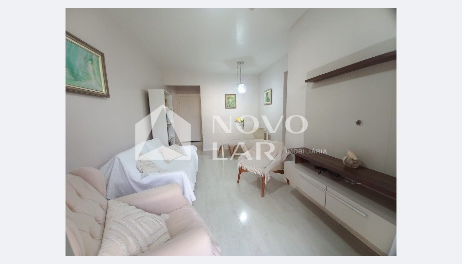 Apartamento Térreo com Sacada | 2 Dormitórios | Condomínio Completo em Frente à Praça - Geniale Imóveis