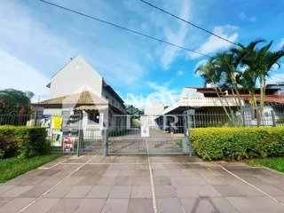 Casa em condomínio no Bairro Camaquã ? conforto, praticidade e ótima opção de permuta - Geniale Imóveis