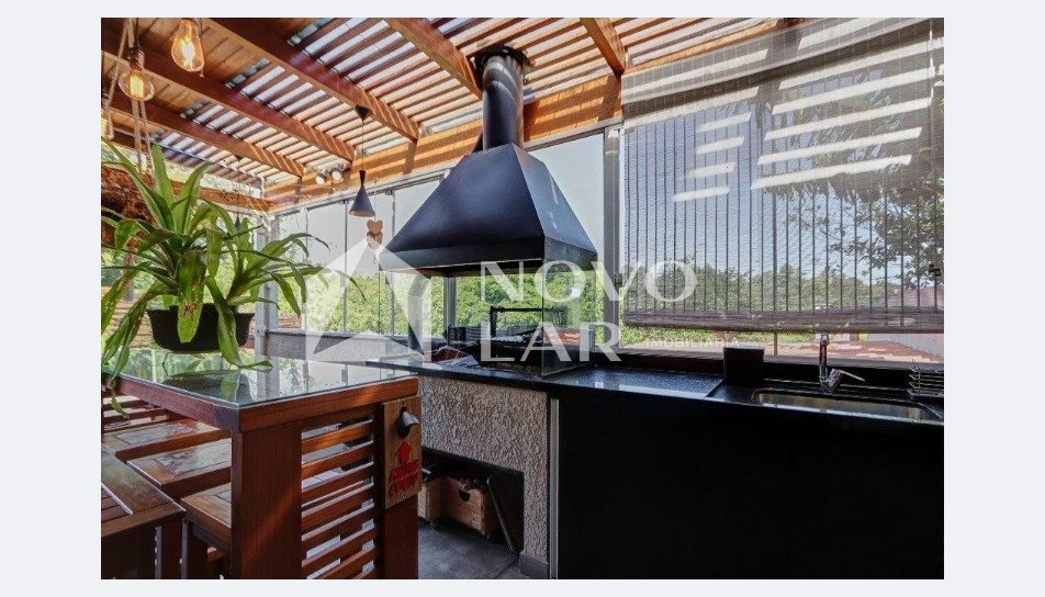 Casa Alto Padrão com 3 Suítes, Energia Solar e Vista Permanente para a Reserva no Chácara das Nascentes - Geniale Imóveis