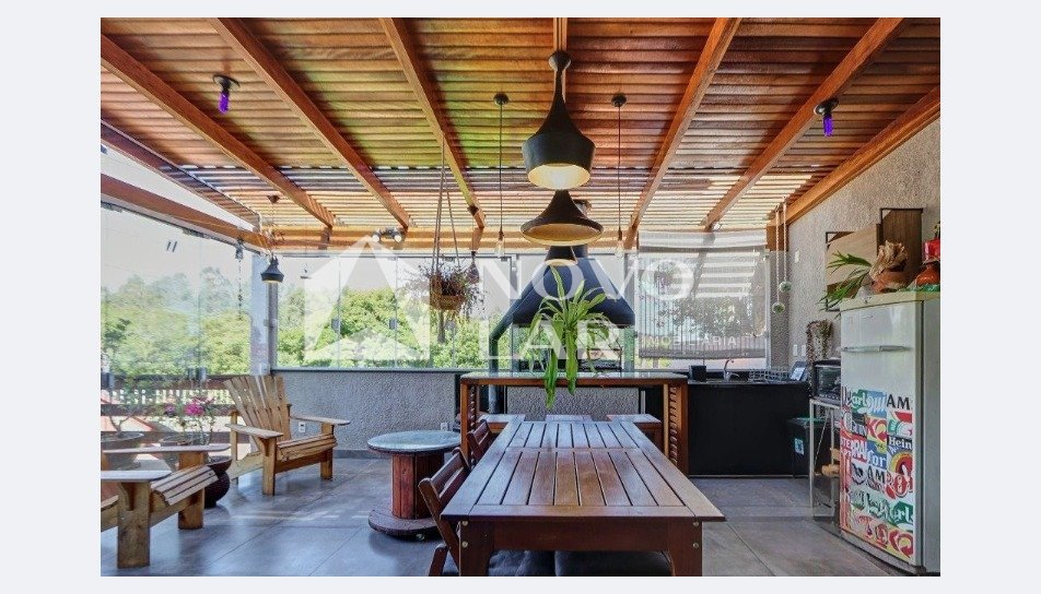 Casa Alto Padrão com 3 Suítes, Energia Solar e Vista Permanente para a Reserva no Chácara das Nascentes - Geniale Imóveis